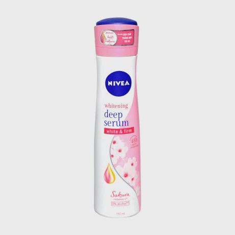 Xịt khử mùi dưỡng trắng hương hoa anh đào Nivea Serum Sakura (150ml)