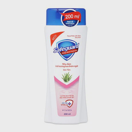 Sữa tắm nha đam với hương hoa thơm mát Safeguard (200ml)