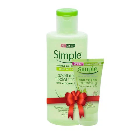 Nước Hoa Hồng Simple Soothing Facial Toner (200ml) + Tặng gel rửa mặt Simple (50ml)